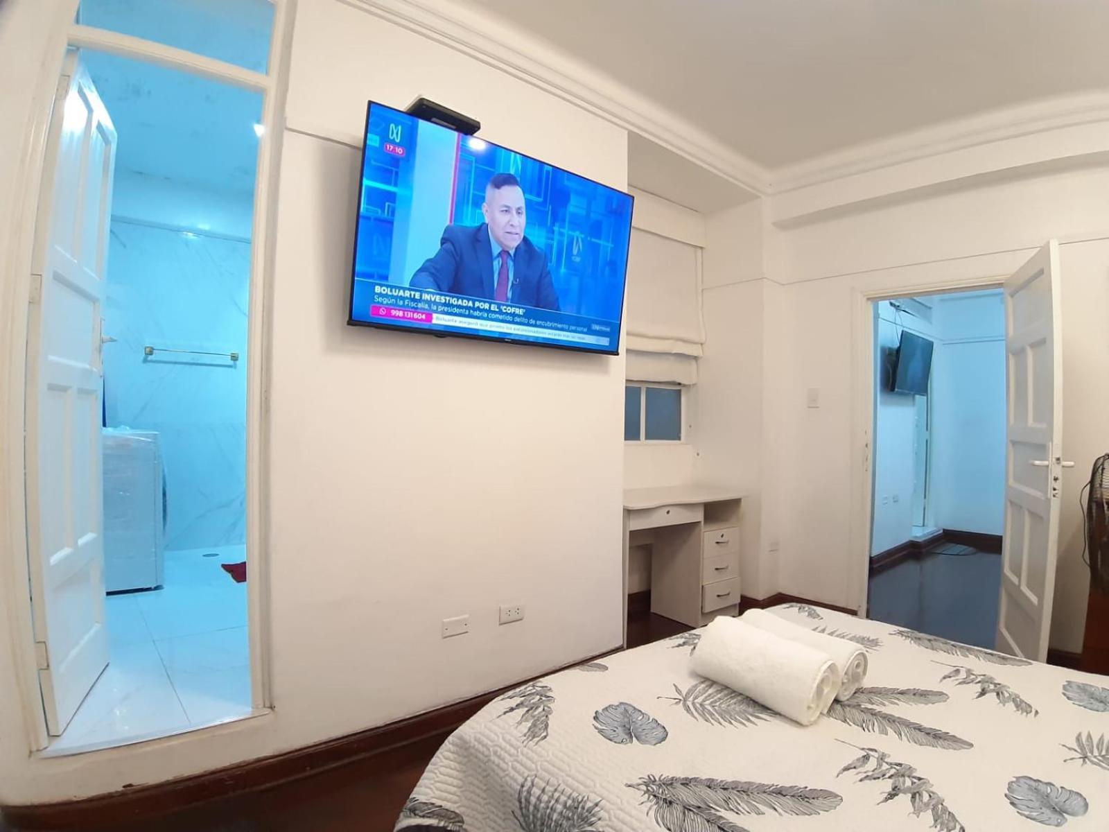 Apartamento Lindo - A 2 Cuadras De La Plaza De Armas Y Del Palacio De Gobierno Lima Exterior foto